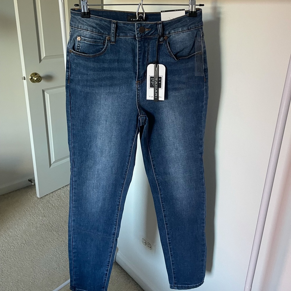 Tahari jeans